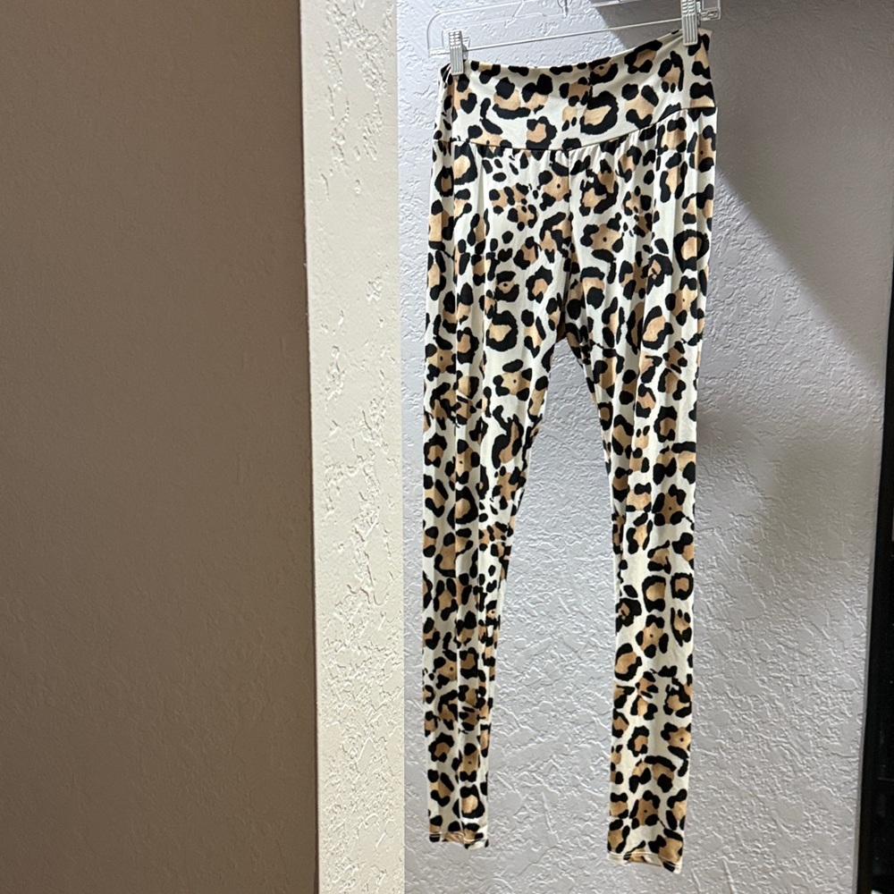 Charlotte Russe Women’s Animal Leopard Print Leggings🐆🖤🐅🖤